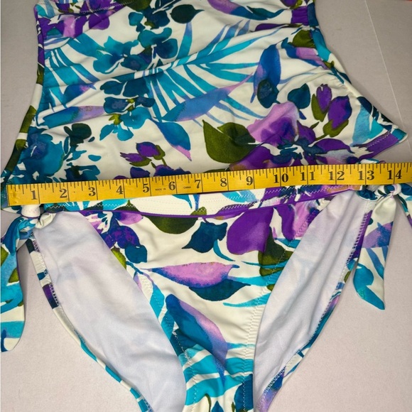 Unbranded Floral Women’s Two Piece Swimsuit - Picture 13 of 13